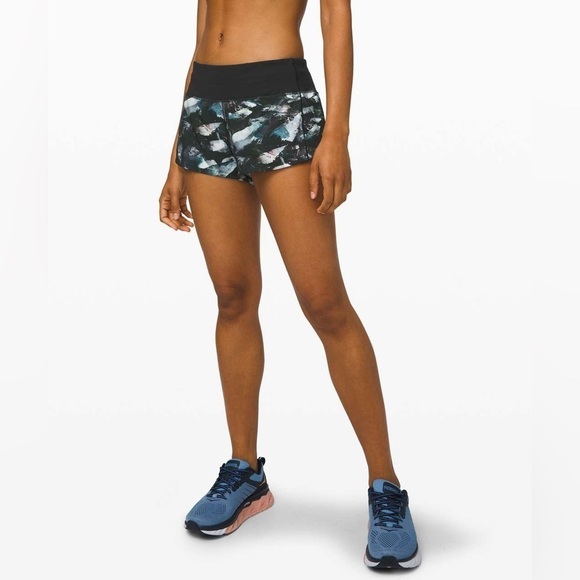 Lululemon Speed Up Short 2.5" Glacier Camo Starlight Multi / Black, size 10 NWOT - Picture 3 of 13
